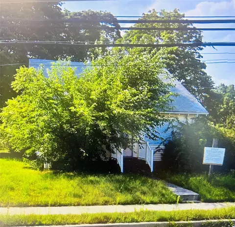 532 Albany Ave, Amityville, NY 11701