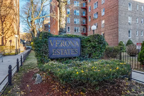 65-35 Yellowstone Blvd #2H, Forest Hills, NY 11375