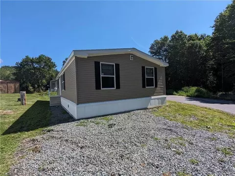 11 Square Hill Rd #11, New Windsor, NY 12553