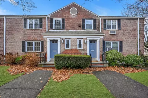 224-44 Horace Harding Expy #LOWER/627, Oakland Gardens, NY 11364