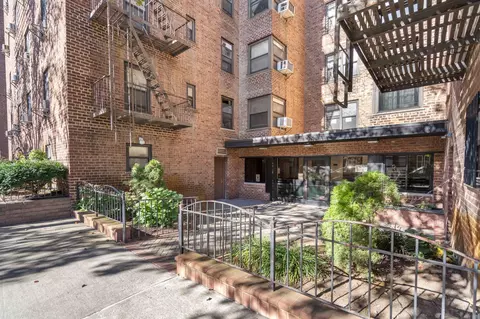 32-20 91 St #611, East Elmhurst, NY 11369