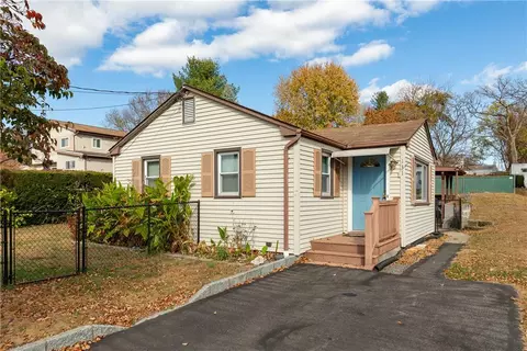 131 14th St, Cortlandt, NY 10596