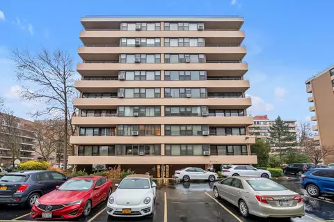 162-30 Powells Cove Blvd #4A, New York, NY 11357