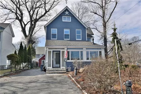 3 S Magnolia St, Orangetown, NY 10965