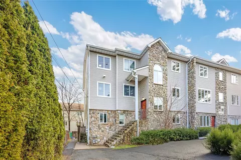 72 Herrick Ave #2, Ramapo, NY 10977