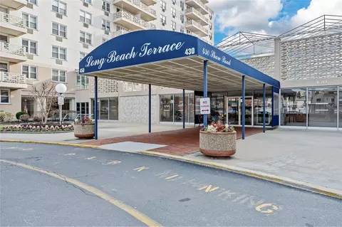 450 Shore Rd #2H, Long Beach, NY 11561