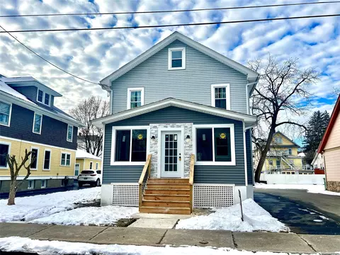 55 Liberty St, Middletown, NY 10940