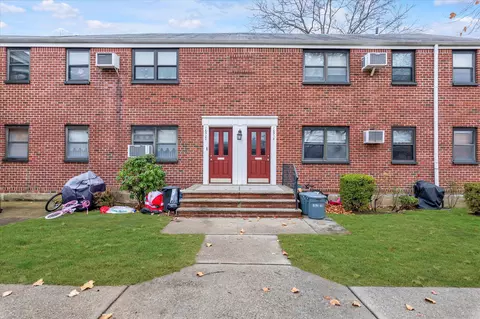 163-20 Willets Point Blvd #1ST, Whitestone, NY 11357