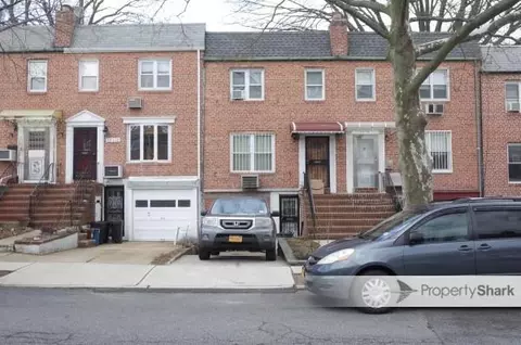 53-31 194 St, New York, NY 11365