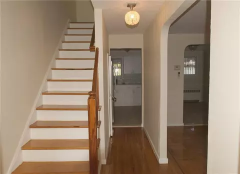 1051 E 213th St, New York, NY 10469