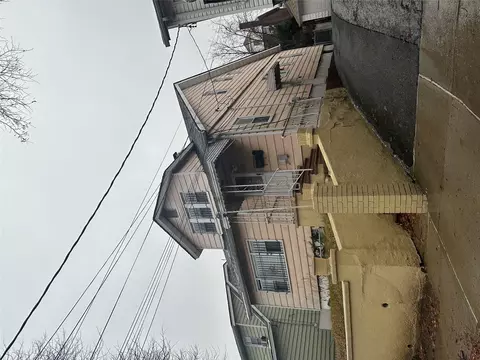 4355 Ely Ave, New York, NY 10466