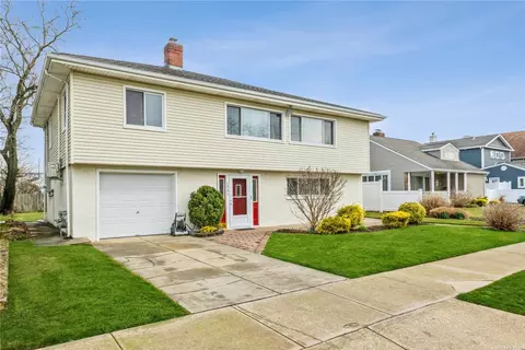 619 E Walnut St, Long Beach, NY 11561 photo 1