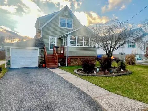 19 W Conkling Ave, Middletown, NY 10940