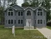 214 Clark St, Brentwood, NY 11717