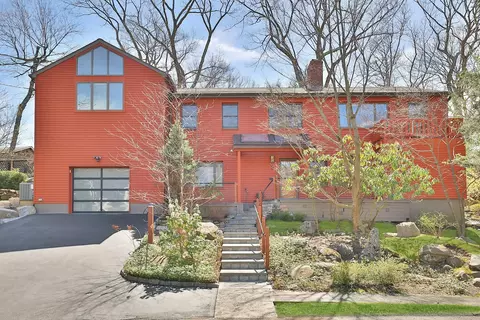 8 Horner Ave, Greenburgh, NY 10706
