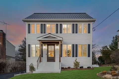 25 Grand Blvd, Scarsdale, NY 10583