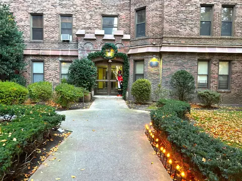 531 E Lincoln Ave #6N, Mount Vernon, NY 10552