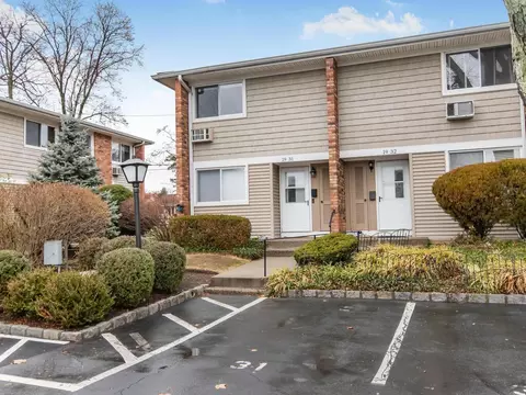 19 Lincoln Pl #31, Ossining, NY 10562