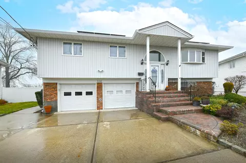 3197 Shore Rd, Oceanside, NY 11572