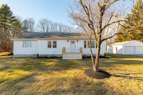 245 Upper North Rd, Lloyd, NY 12528