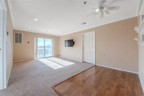 54 School St #311, North Hempstead, NY 11590