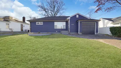 2173 Renfrew Ave, Elmont, NY 11003