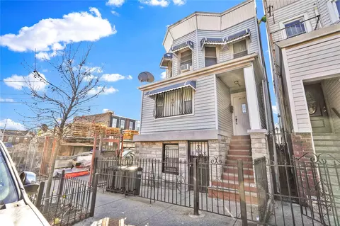 32-56 107 St, New York, NY 11369