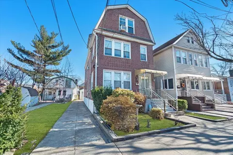 2218 Young Ave, New York, NY 10469