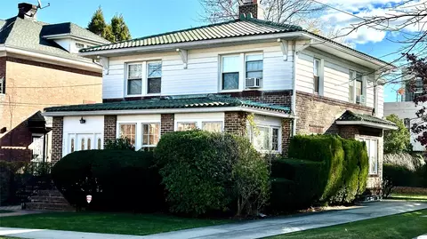 108-38 69 Rd, New York, NY 11375