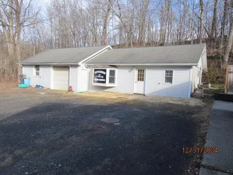 5926 Rt 9 Route 9, Rhinebeck, NY 12572