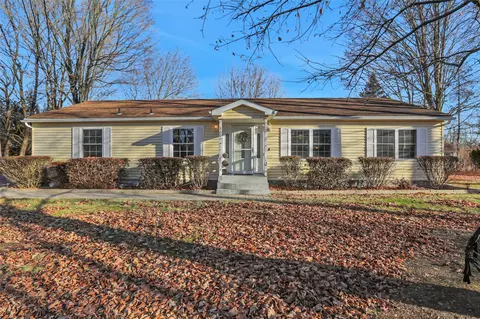 320 Vineyard, Lloyd, NY 12528