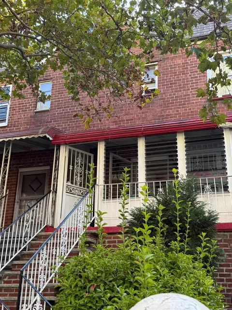 958 E 103rd St, Brooklyn, NY 11236