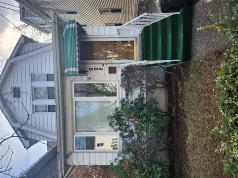226 E 5th St E, Mount Vernon, NY 10553