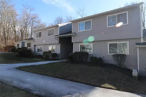 142 Flintlock Way #D, Yorktown, NY 10598