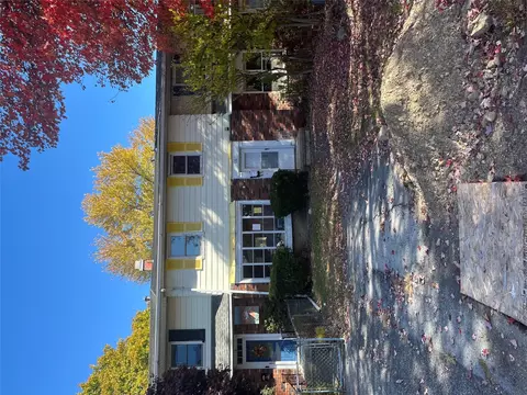 16 Palmer Ct, Maybrook, NY 12543