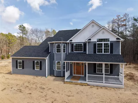 231 Silas Carter Rd, Manorville, NY 11949
