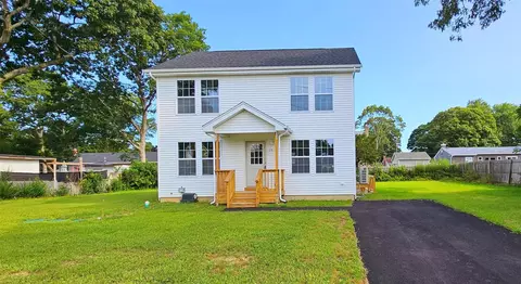 N/c 1st Place Place, Brookhaven, NY 11950