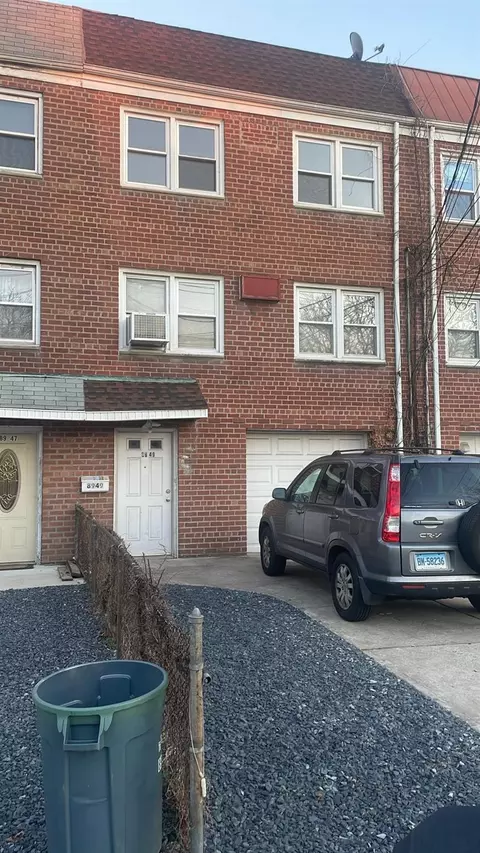 89-49 241st St, New York, NY 11426