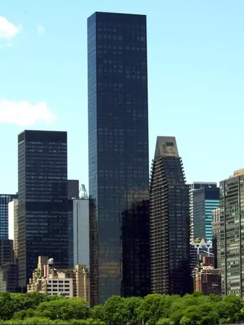 845 United Nations Plz #23C, New York, NY 10017