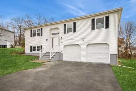 22 Beers Dr, Middletown, NY 10940