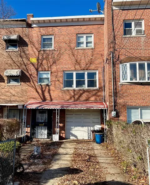 3807 Laconia Ave, New York, NY 10469