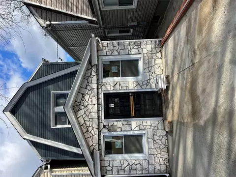 10927 175th St, New York, NY 11433