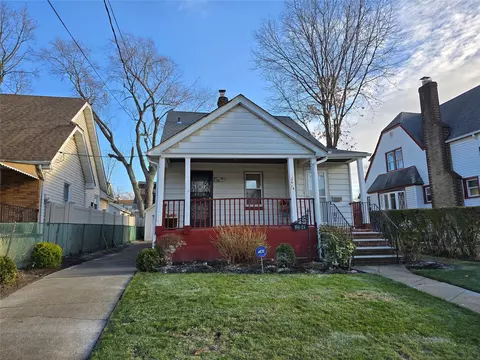186-24 Ilion Ave, New York, NY 11412