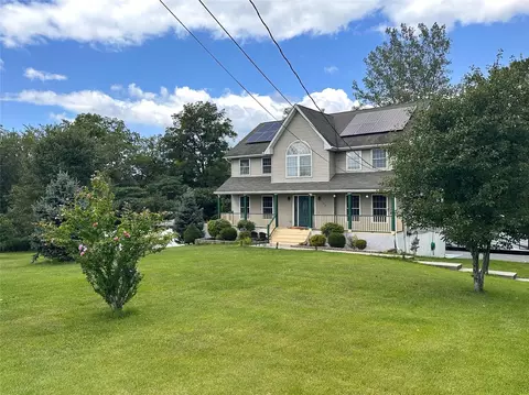 525 Silver Lake Scotchtown Rd, Wallkill, NY 10941