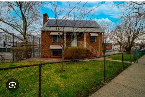 2775 Cross Bronx Expy, New York, NY 10465