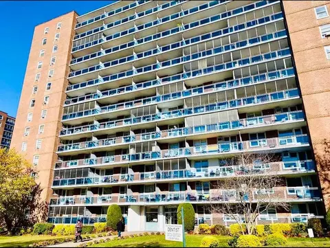97-37 63rd Rd #4K, Rego Park, NY 11374