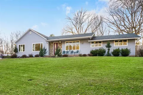 2 Holland Ln, Ramapo, NY 10952