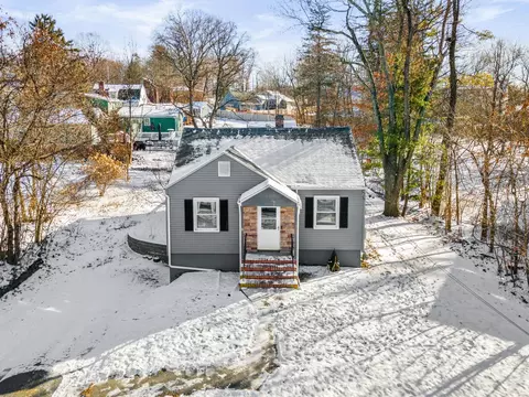 228 4th St, Shawangunk, NY 12589