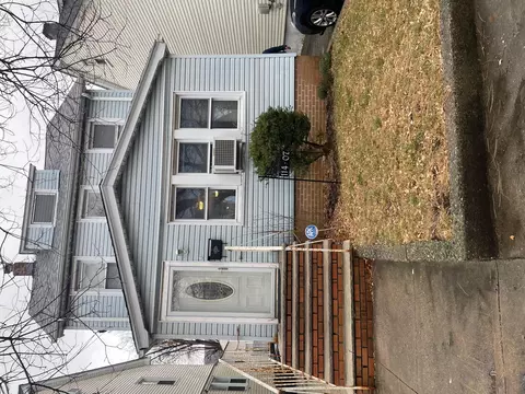 114-07 207 St, New York, NY 11411