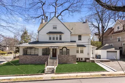 401 Seneca Ave, Mount Vernon, NY 10553